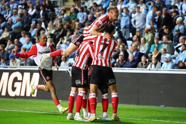 شوالیه و شکار اژدها؛ جشن حماسی ساندرلند در بازگشت به لیگ برتر + عکس