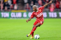 با اعلام مدیربرنامه‌ گزینه آبی‌ها؛ موسی جنپو به استقلال پیوست + عکس