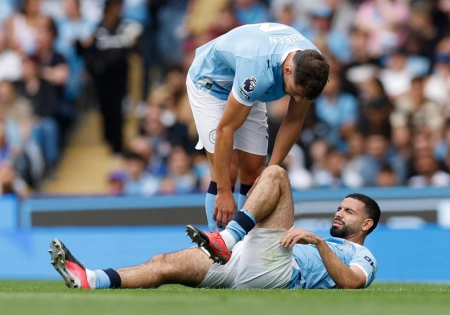 نگرانی در اتحاد؛ مصدومیت آیت‌ نوری تنها ۲۲ دقیقه پس از شروع بازی