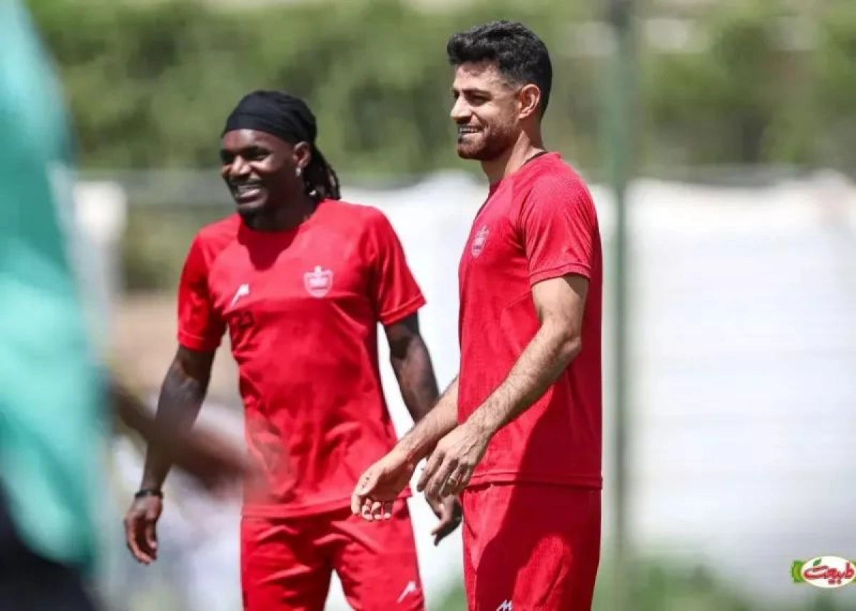 پورعلی‌گنجی به تمرینات پرسپولیس بازگشت؛ آماده بازی با سپاهان