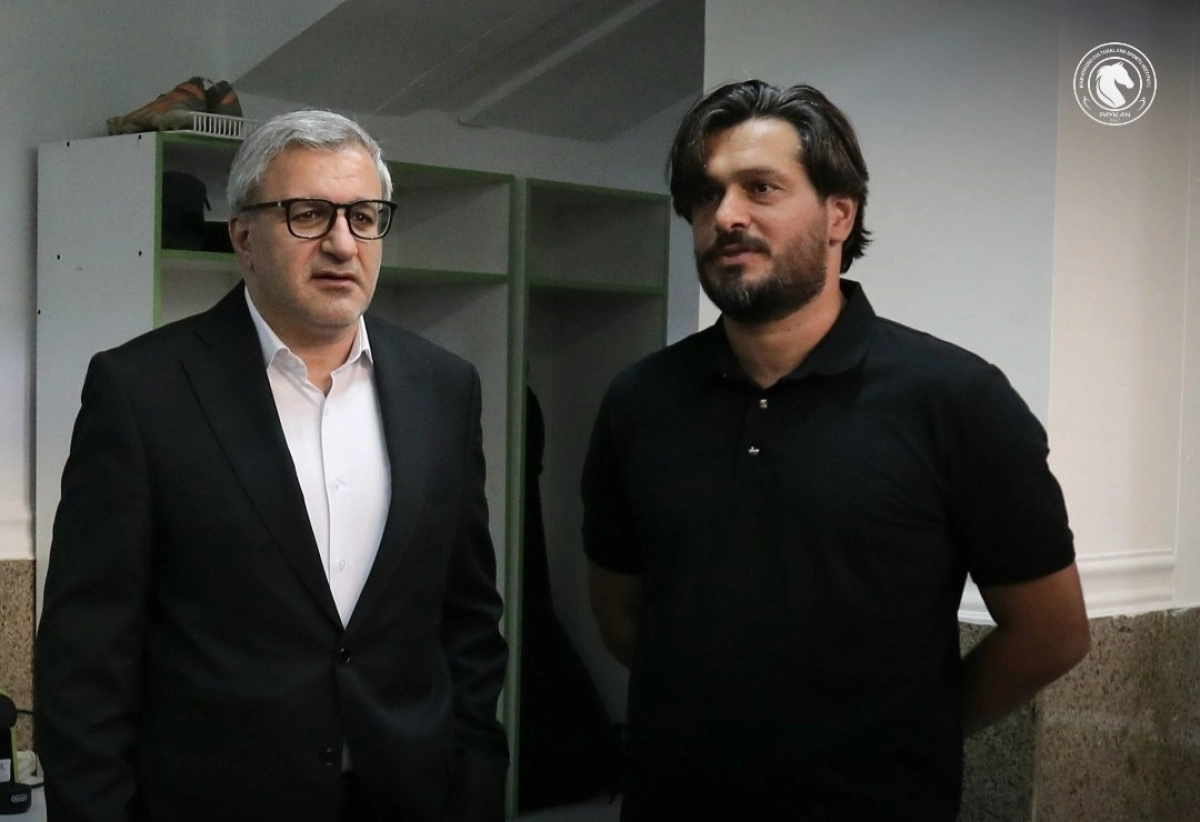 پیکان با یک مهمان ویژه به استقبال خوزستانی‌ها رفت + عکس