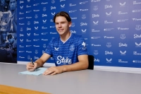 رسمی؛ اورتون استعداد بزرگ فوتبال انگلیس را صید کرد