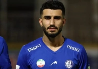 جدال داغ روی خط کنار زمین؛ خلیفه‌اصل با فریاد به استقبال اعتراض شریفی رفت