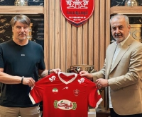 رسمی؛ عقد قرارداد ۱ ساله میشائیل اوینینگ با باشگاه پرسپولیس