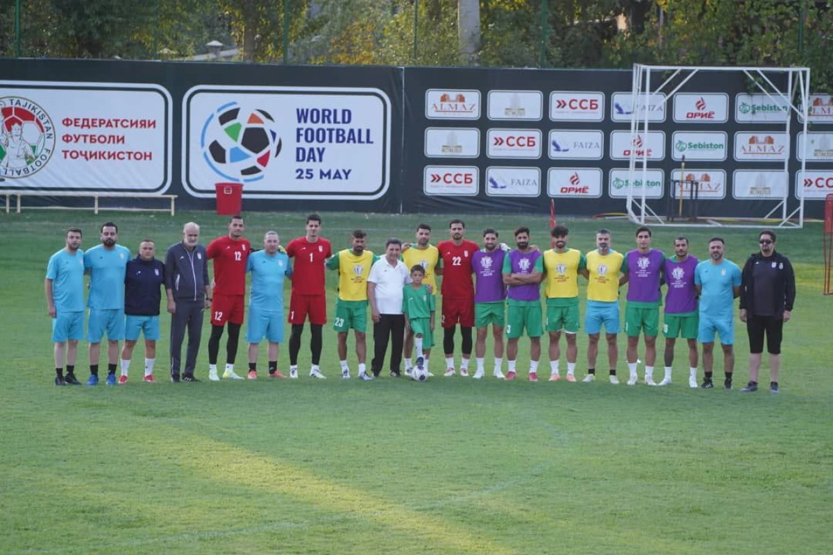 پیگیری تمرینات تیم ملی با حضور سفیر