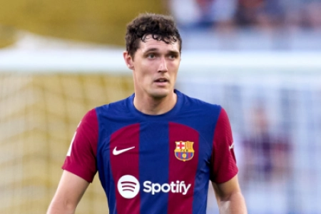 میلان به دنبال کریستنسن؛ تقویت دفاع در واپسین ساعات نقل‌ و انتقالات