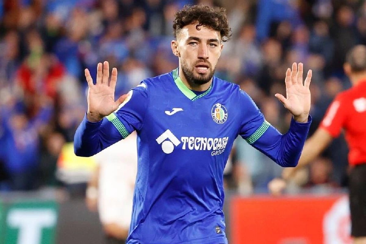 واکنش جالب منیر بعد از پیوستن به استقلال؛ الحدادی سرباز جدید آبی‌ها! + عکس‌