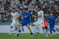 خاطره جام جهانی زنده شد؛ حضور غیرمنتظره هواداران ولزی در فینال کافا! + عکس‌