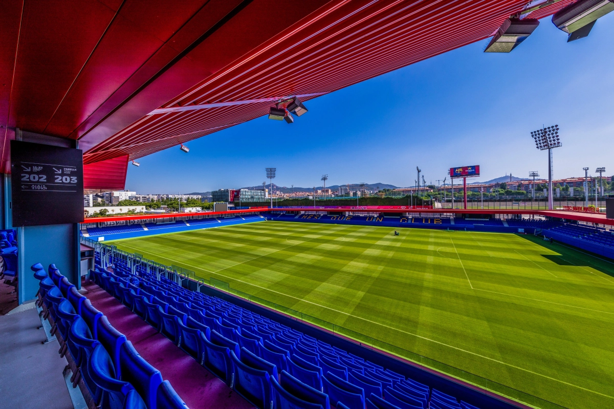 میزبانی عجیب بارسلونا در ورزشگاه ۶ هزار نفری!