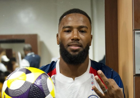 هت‌تریک تاریخی نازون در انتخابی جام جهانی + عکس