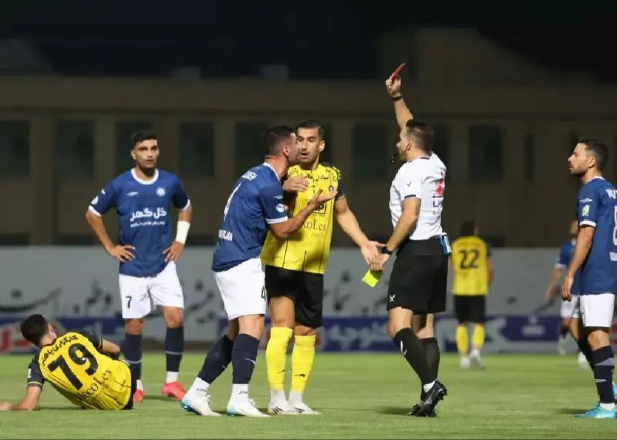 سه اخراج در سه بازی؛ رکورد عجیب فصل سخت سپاهان