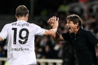 ۱۵ دقیقه، زمانی که هویلون برای گلزنی در ناپولی می‌خواست