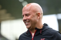 اسلوت: ایساک فاصله زیادی تا آمادگی برای ۹۰ دقیقه بازی دارد