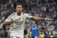 رئال مادرید ۲-۱ مارسی؛ دومین پیروزی ۱۰ نفره کهکشانی‌ها در یک هفته