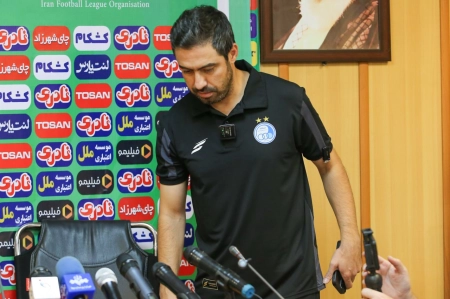 کنایه خسرو حیدری به رقیب: چطور ساپینتو محروم شد اما سروش نه؟!