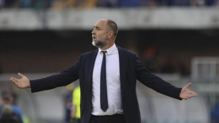 سرمربی بانوی پیر به سیم آخر زد: این داوری یک رسوایی بود!