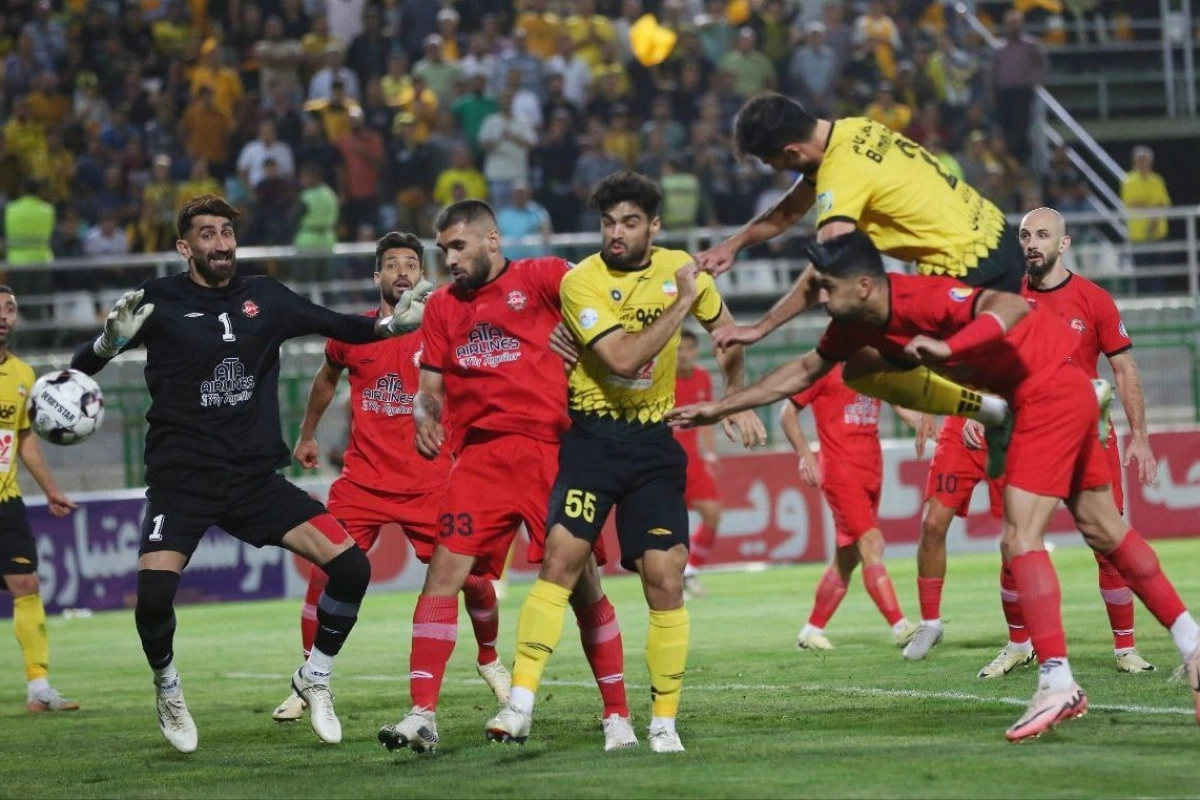 بیرو رودرروی اخباری؛ ترکیب سپاهان و تراکتور اعلام شد