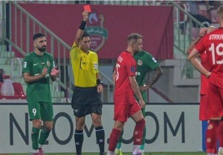 AFC مهاجم تراکتور را نقره داغ کرد