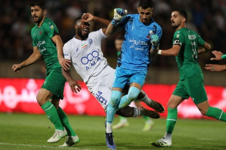 ۵ بازی و ۵ تساوی؛ کپی وحید رضایی از تد لسو!