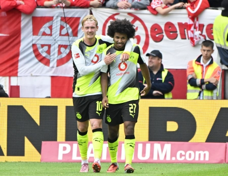 ماینتس ۰-۲ بوروسیا دورتموند؛ زنبورها بیخیال بایرن نمی‌شوند