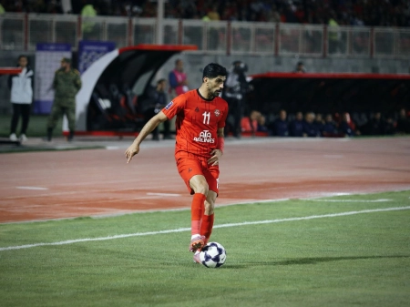 اسماعیلی‌فر بهترین بازیکن جدال تراکتور و الوحده