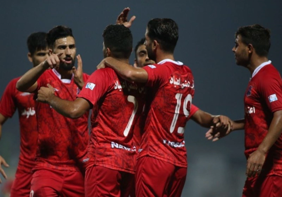 زلزله در لیگ یک؛ کسر امتیاز از ۱۱ تیم و صدرنشینی نساجی