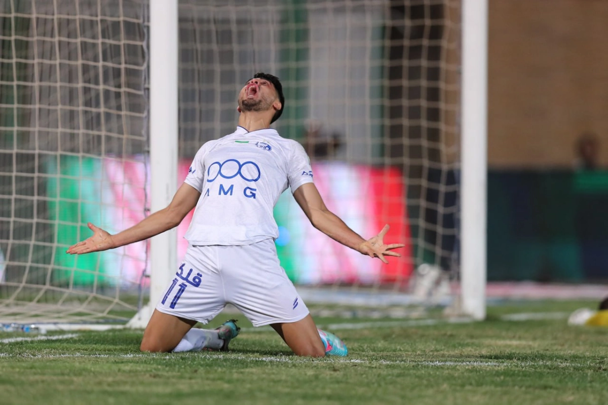 چشم بانداژشده اما دل قرص؛ سحرخیزان در سلامت کامل