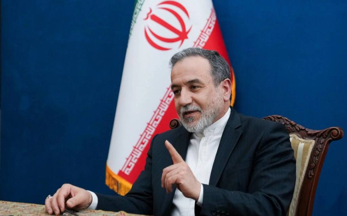 کری‌خوانی خبرساز وزیر امور خارجه: دربی ۵۲ فراموش‌شدنی نیست!