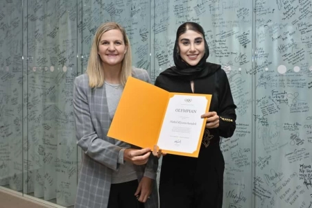 بانوی تکواندوکار ایرانی در جمع بزرگان؛ امضای کیانی روی دیوار المپیک