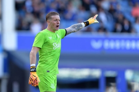 اورتون قرارداد پیکفورد را تمدید کرد؛ تا ۲۰۲۹ با تافی‌ها