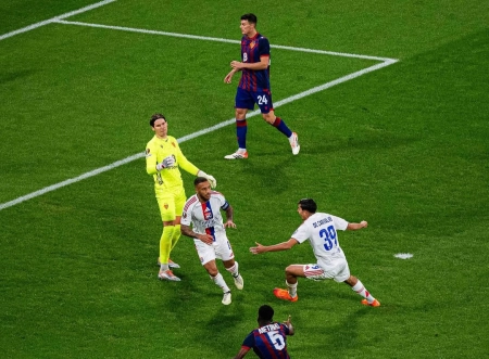 لیون ۲-۰ بازل؛ بازگشت تیم فرانسوی به مسیر پیروزی