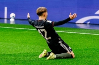 مونشن گلادباخ ۰-۳ بایرن مونیخ؛ بدون گلزنی کین هم می‌برند