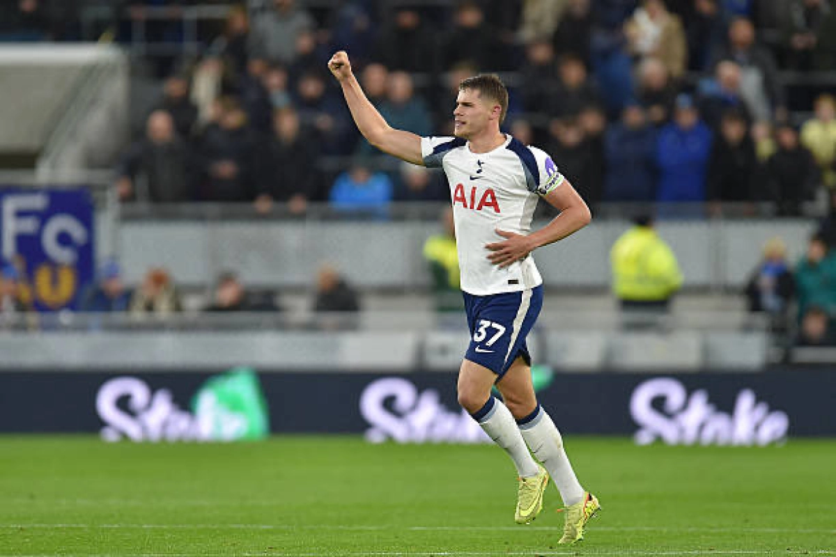 اورتون ۰-۳ تاتنهام؛ پای تیم فرانک روی پدال گاز