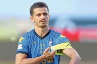 رونمایی رسمی از وریا در محل باشگاه استقلال + عکس