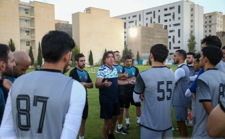 قابی که استقلالی‌ها را به وجد آورد؛ دو آبی‌پوش در آغوش هم! + عکس