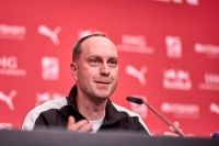 روش جالب آقای سرمربی؛ هر گل ایستگاهی، یک شکلات!