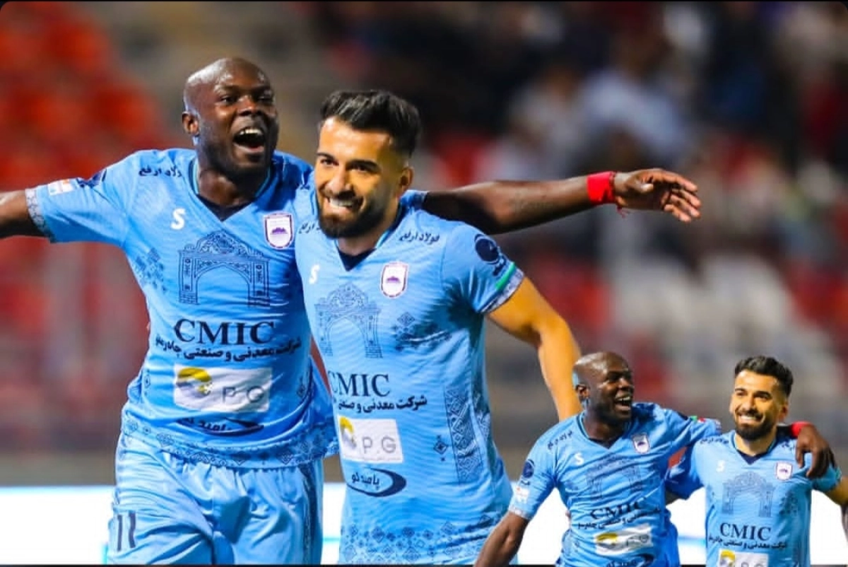 مس رفسنجان ۲-۳ چادرملو؛ پیروزی دراماتیک یزدی‌ها در دربی کویر