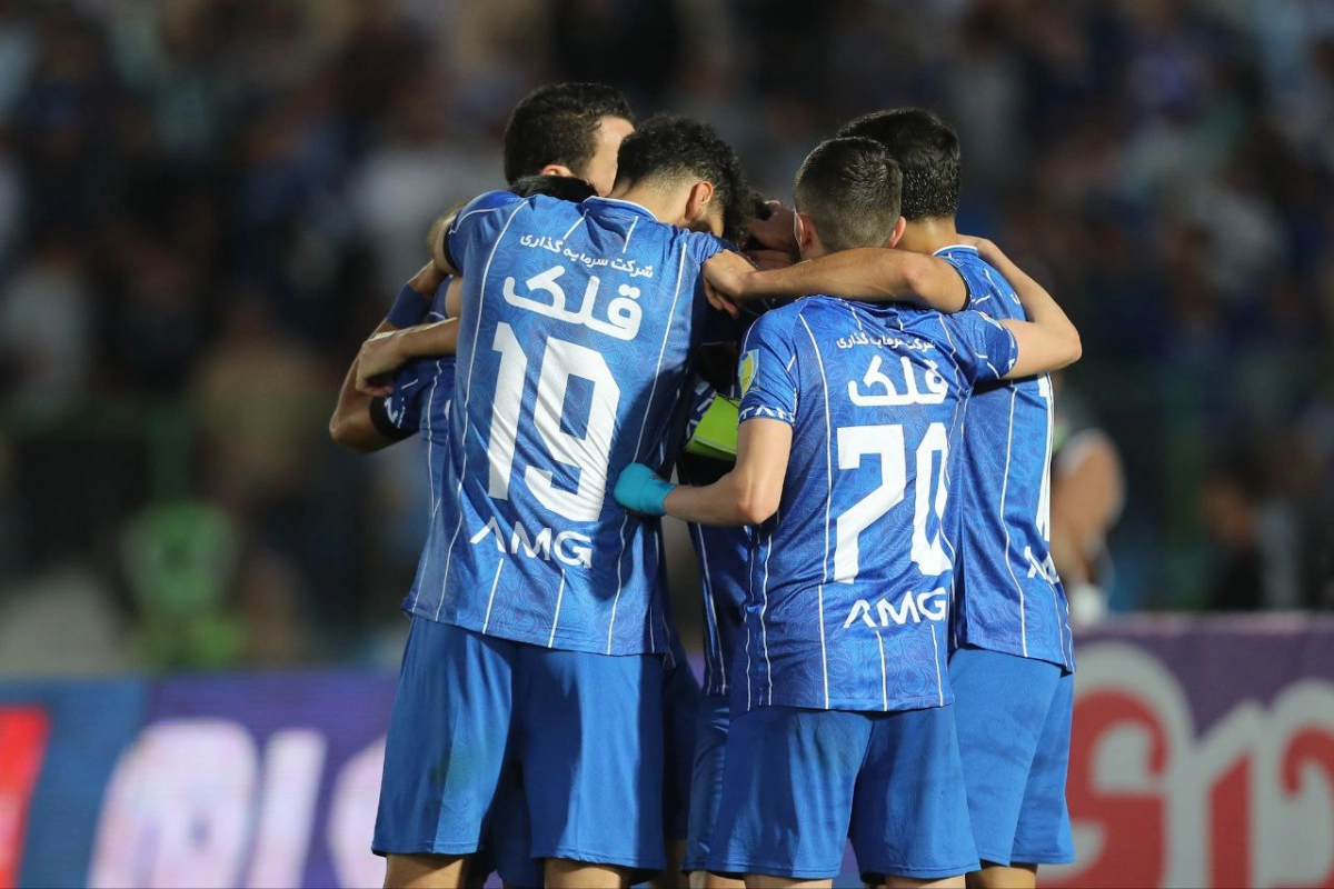 مدیران استقلال دست به جیب شدند!