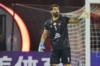 پنالتی بزرگی که زده نشد؛ پاسخ منفی بیرانوند به تراکتوری‌ها!