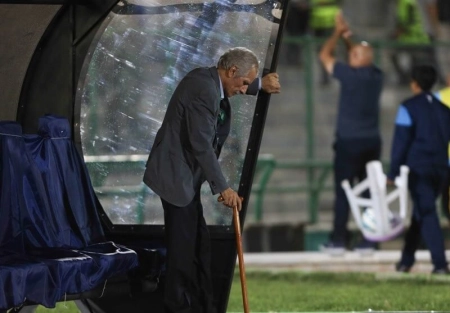 آبی‌ها در سوگ نهمین سالگرد پدر معنوی استقلال