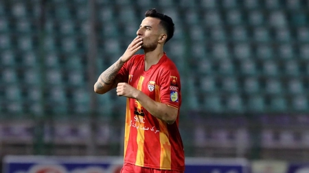 فجر سپاسی ۱-۲ فولاد؛ پیروزی تیم یحیی با گل دقیقه ۱۳+۹۰!