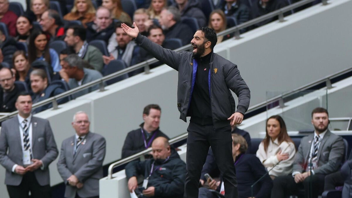 آموریم: این شکست خجالت‌آور بود