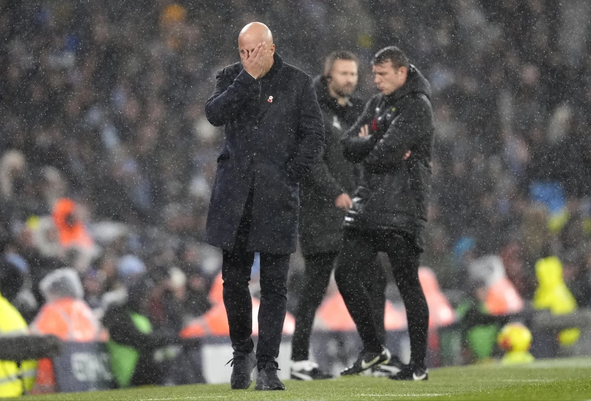 اسلوت: واضح و روشن است که گل ما به اشتباه مردود شد