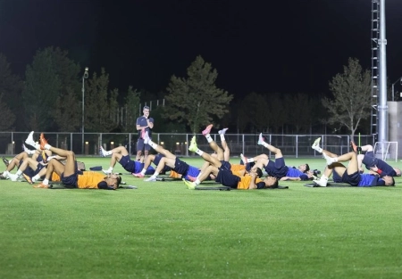 شروع اردو با حضور ۲۶ ملی‌پوش؛ آماده‌باش تیم ملی برای تورنمنت امارات