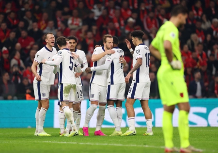 آلبانی ۰-۲ انگلیس؛ صعود بدون حتی یک گل خورده!