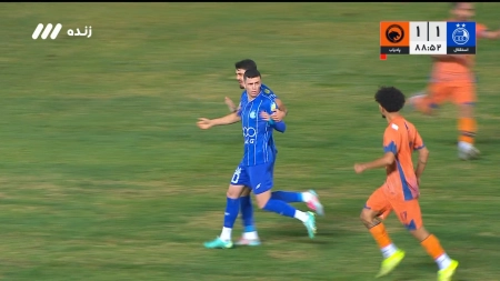 گل اول استقلال به پادیاب خلخال توسط یاسر آسانی