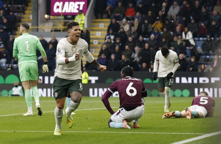 برنلی ۰-۲ چلسی؛ بازگشت قاطع به جمع مدعیان