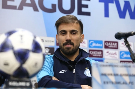 مهران احمدی: بازی قبلی را فراموش کردیم، دنبال پیروزی هستیم