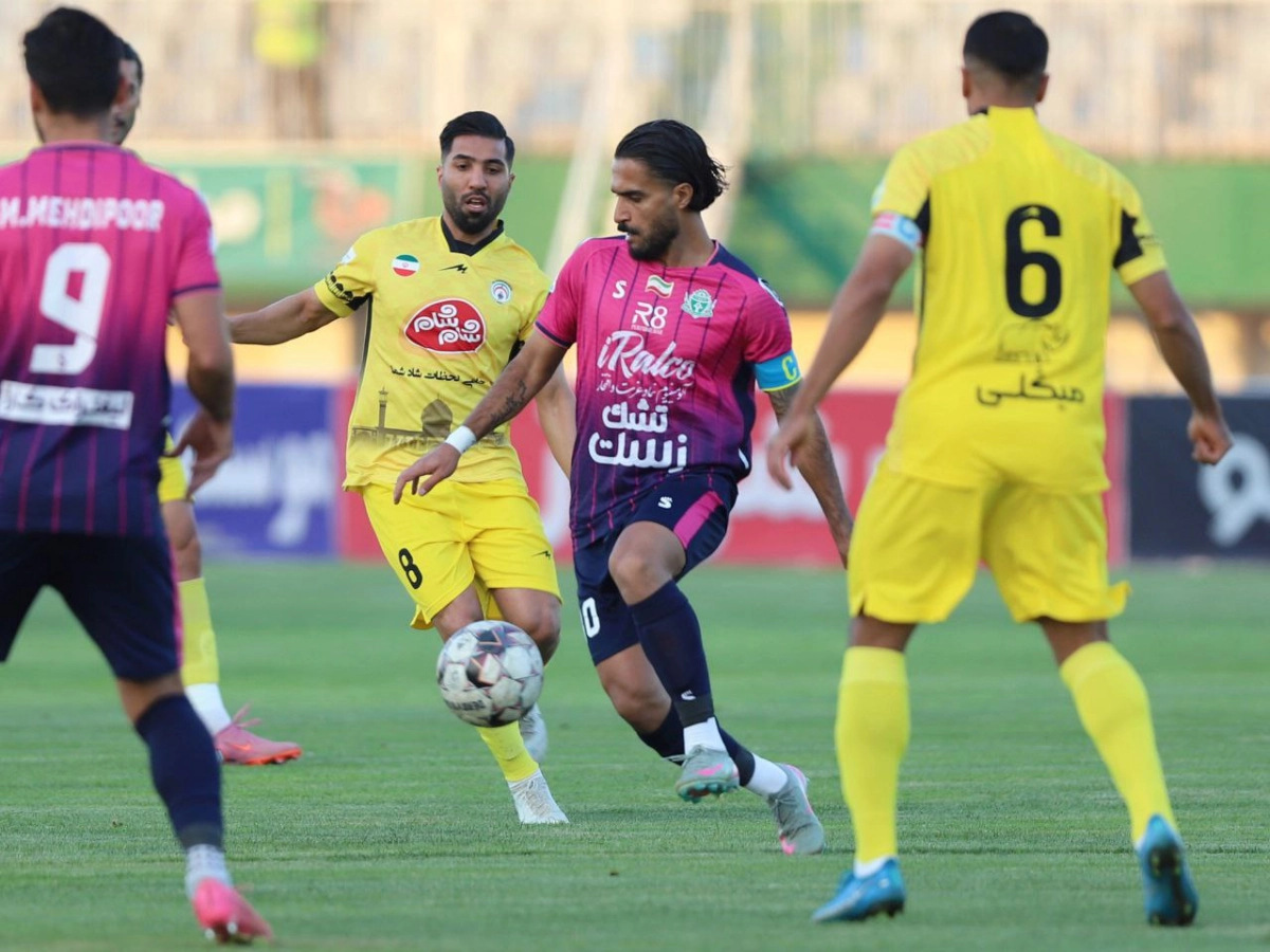 آلومینیوم ۱-۱ فجر سپاسی؛ فرار تیم حسینی از شکست در آخرین لحظه