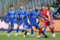 جنگ ستارگان؛ رونمایی از پوسترهای سرخابی‌ها برای دربی ۱۰۷ + عکس